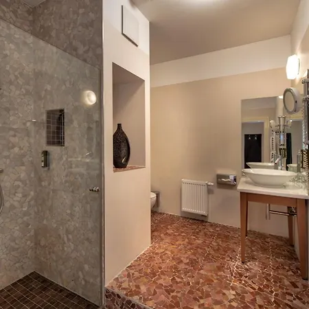 马洛莱科尼兹塔尔酒店 马尔洛